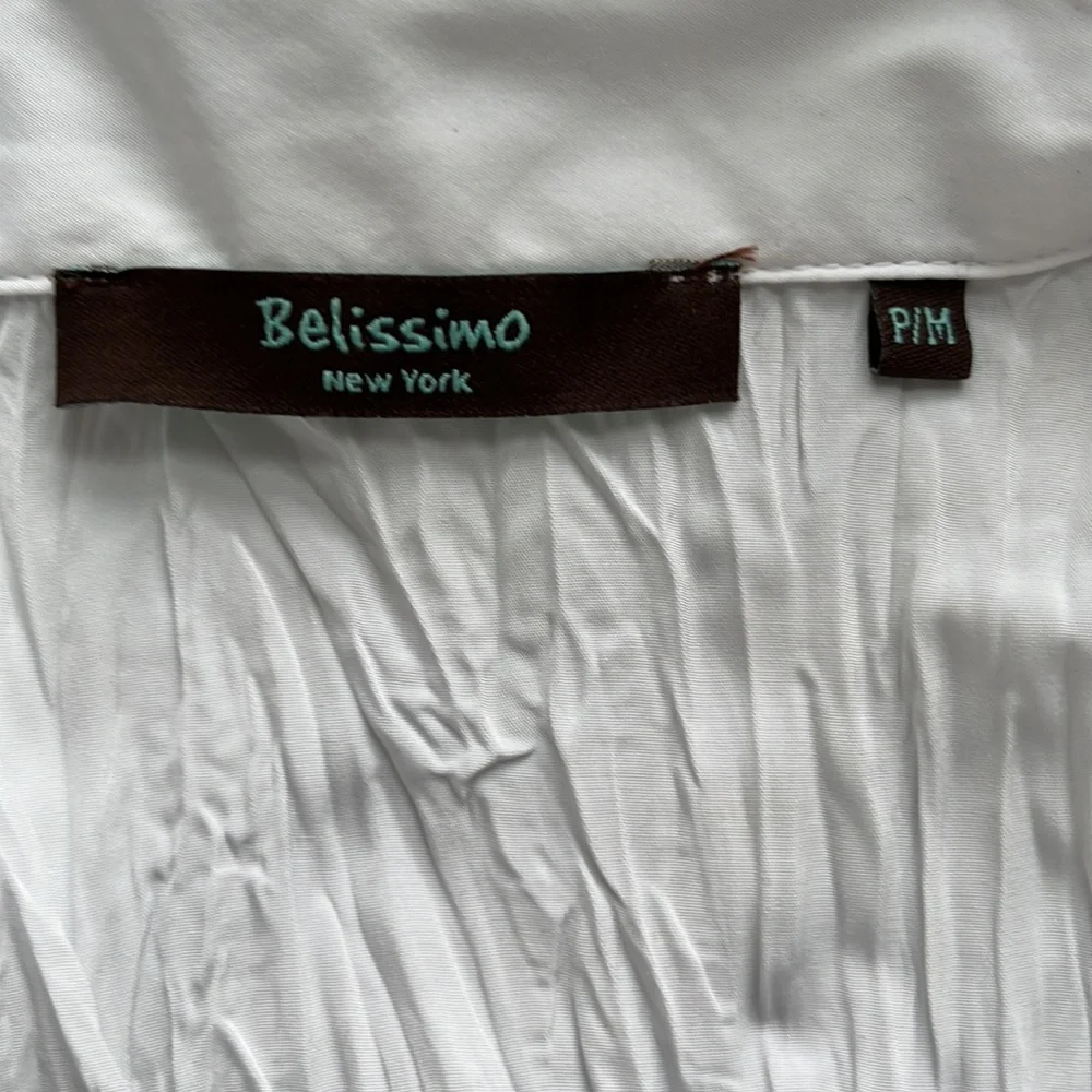 white blouse - Picture 3 of 3